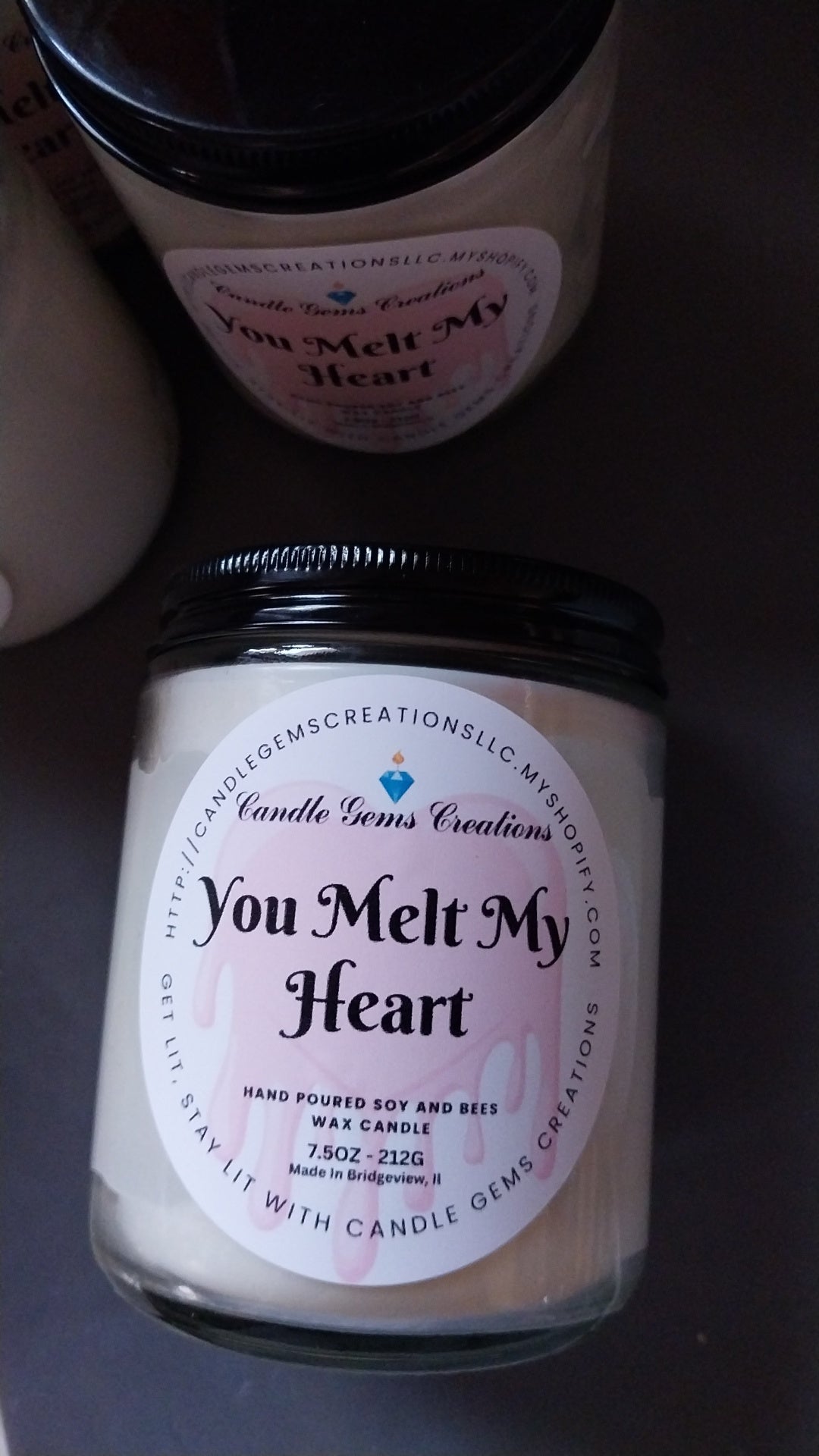 Color changing bleeding hearts - You melt my heart hand poured candle