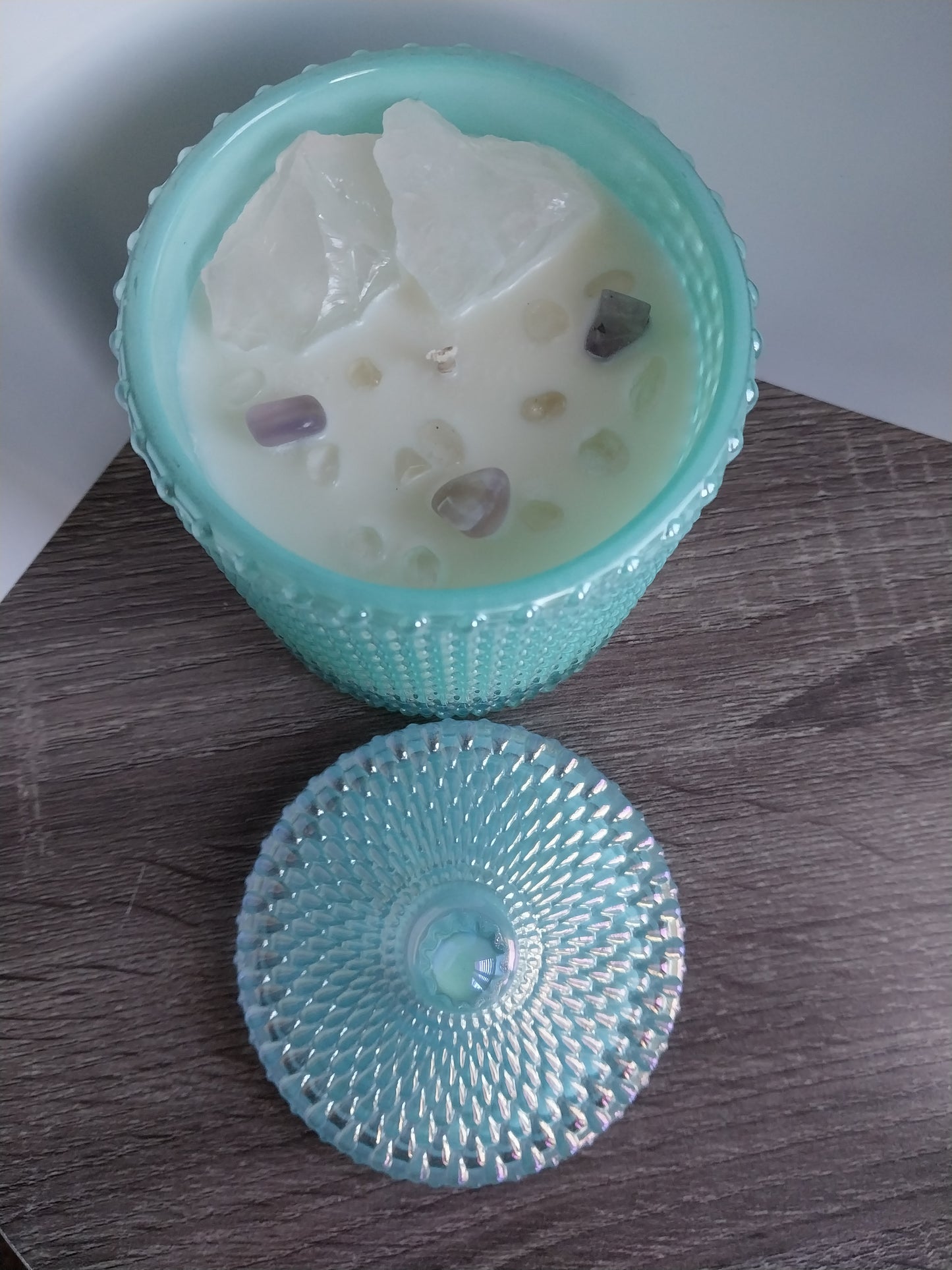 Sel De Mer Luxury Turquoise Vessel with Large Healing Natural Crystals