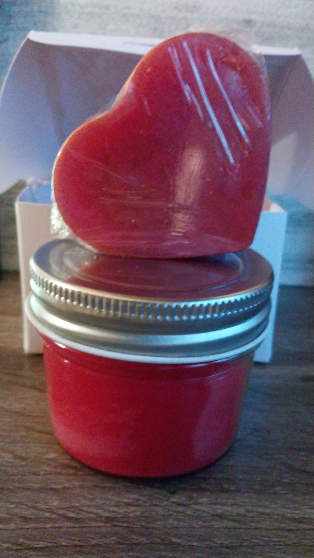 Vela amante del libro vertida a mano