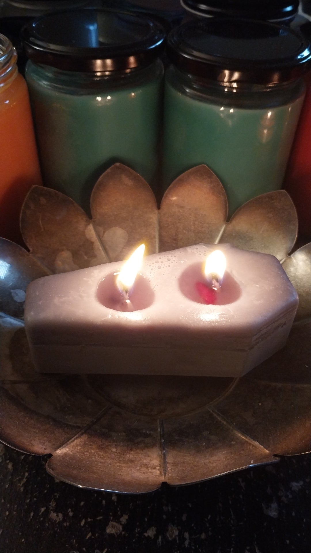 Color changing Coffin candle