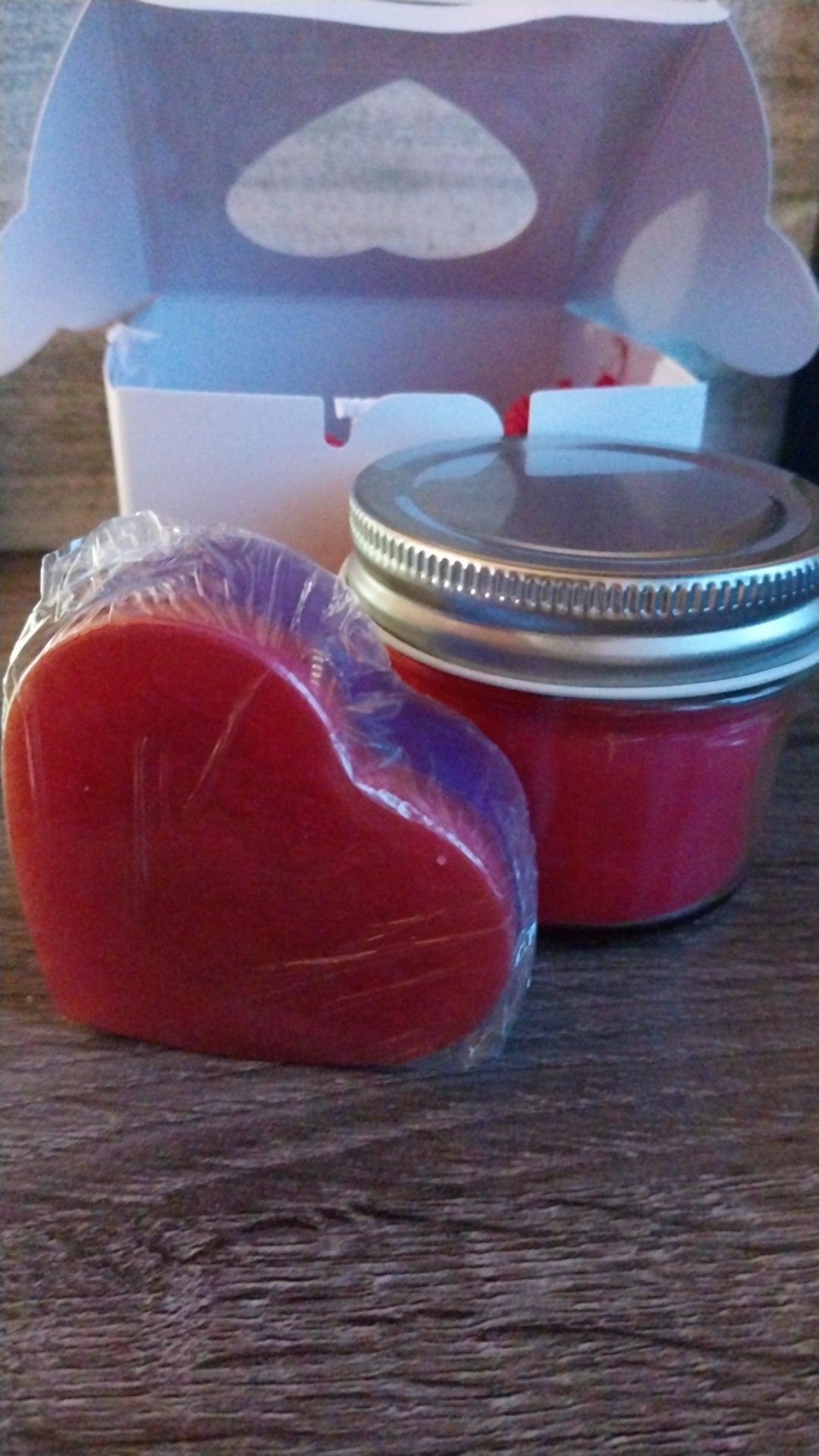 Vela amante del libro vertida a mano